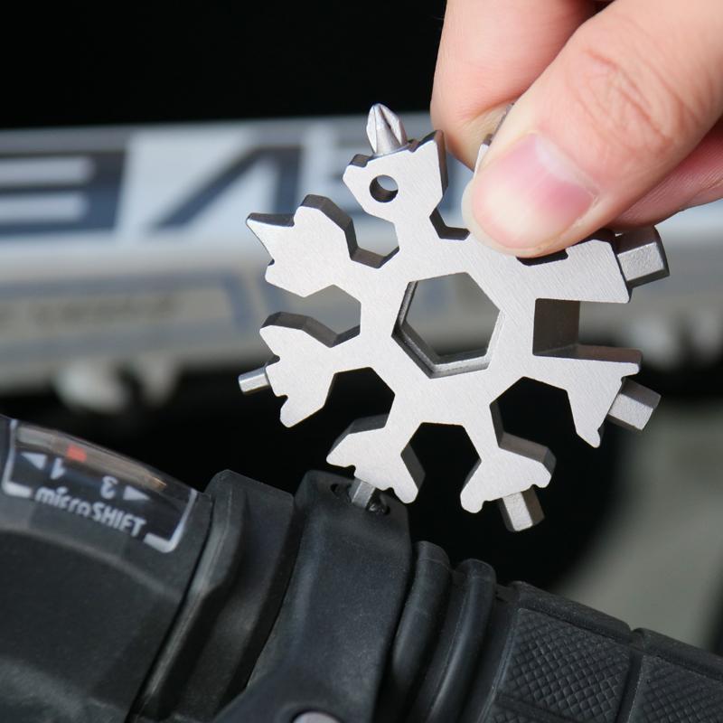 Amenitee 18-in-1 stainless steel snowflakes multi-tool